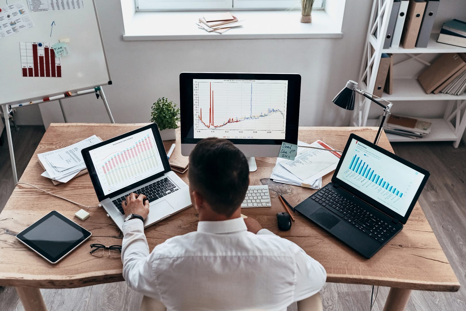 consultor digital analizando resultados